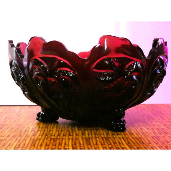 Vintage 1930's Fenton Footed Deep Amethyst Bowl - Fluoresces - Picture 2 of 4